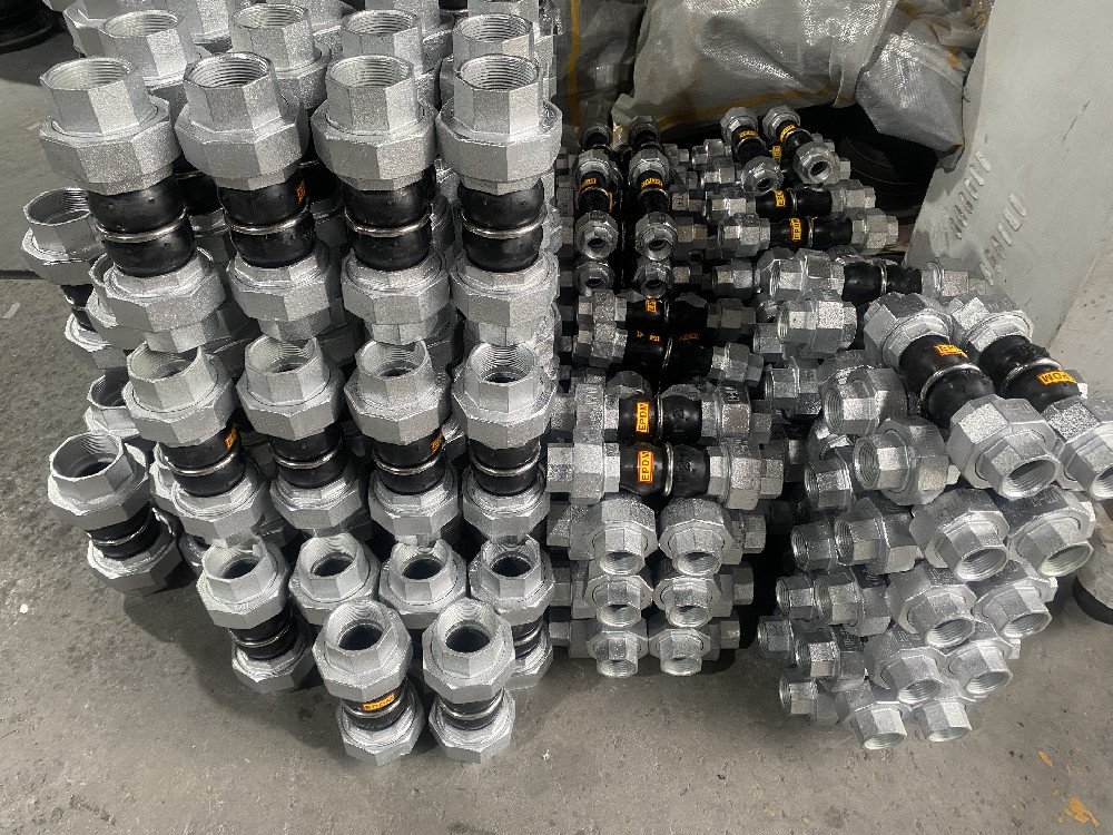 Threaded Rubber Expansion Joint Threaded Rubber Expansion Joint